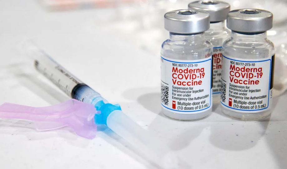 Vaccinul Moderna, RETRAS dintr-un centru din California
